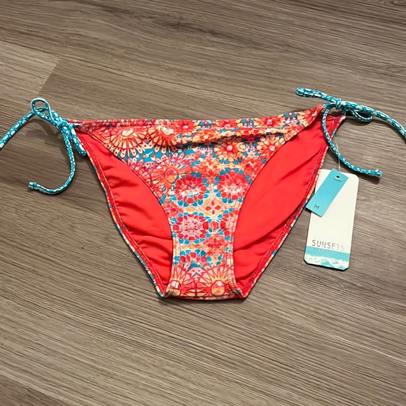 Sunsets Andalusia Tie Side Bikini Bottom,Medium,NWT - Picture 1 of 10